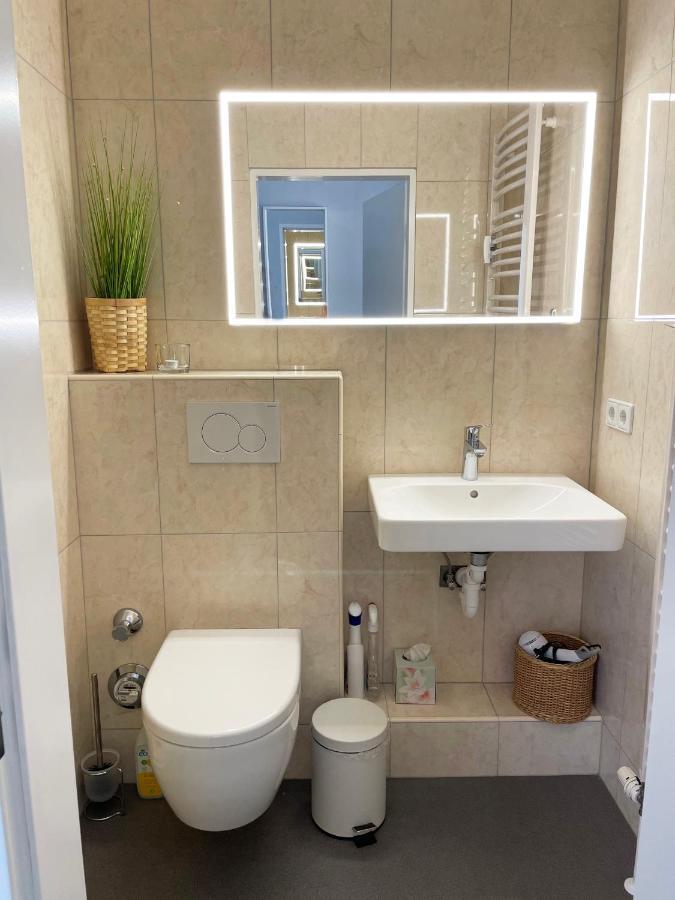 Ferienwohnung Yachthafen-Foerdeblick Γκλύξμπουργκ Εξωτερικό φωτογραφία